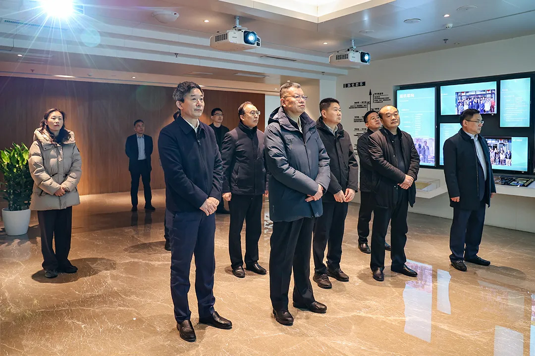 市人大常委會領導蒞臨集團調研指導